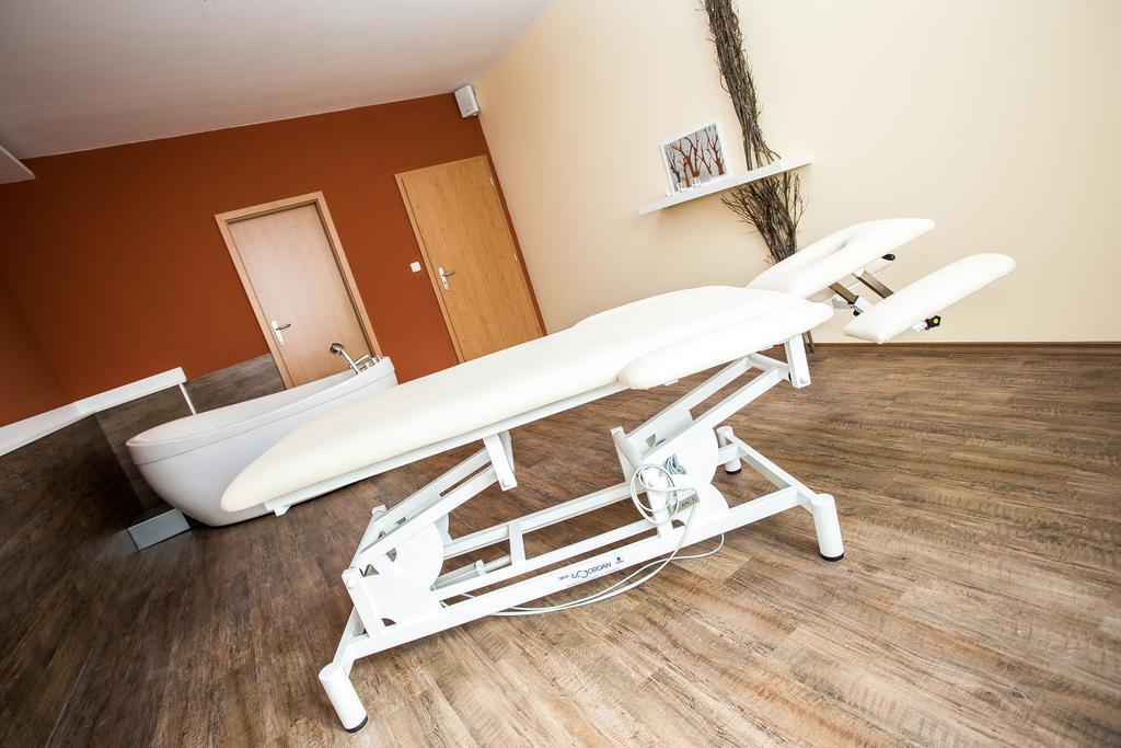 Garni Hotel Trebon Ngoại thất bức ảnh
